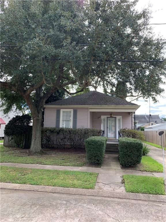 360 VINET Avenue