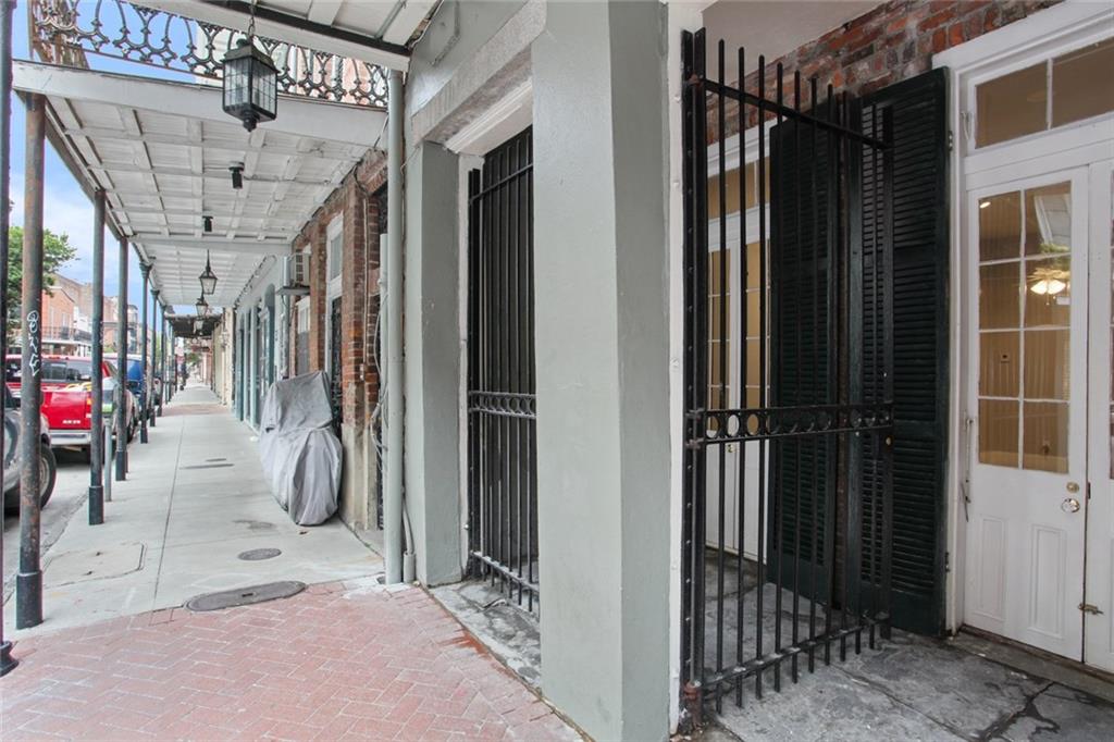 527 DUMAINE Street 1