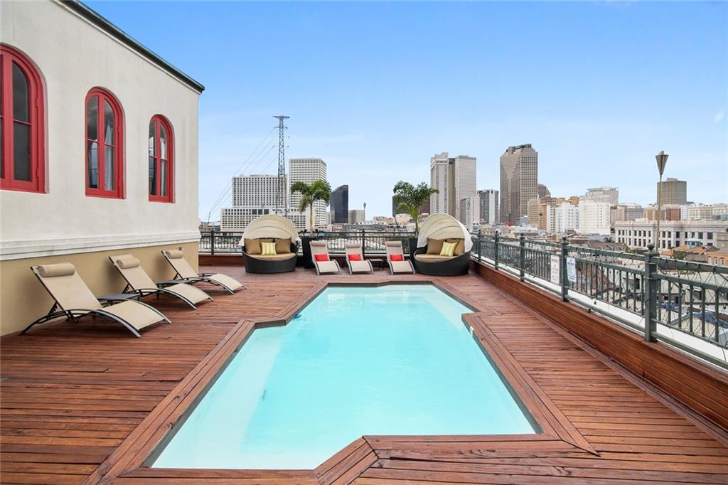 620 DECATUR Street PHB3