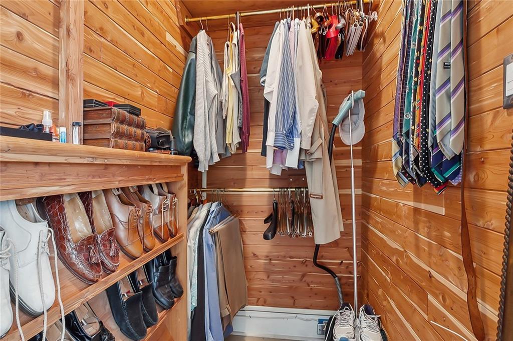 1229 CHARTRES Street