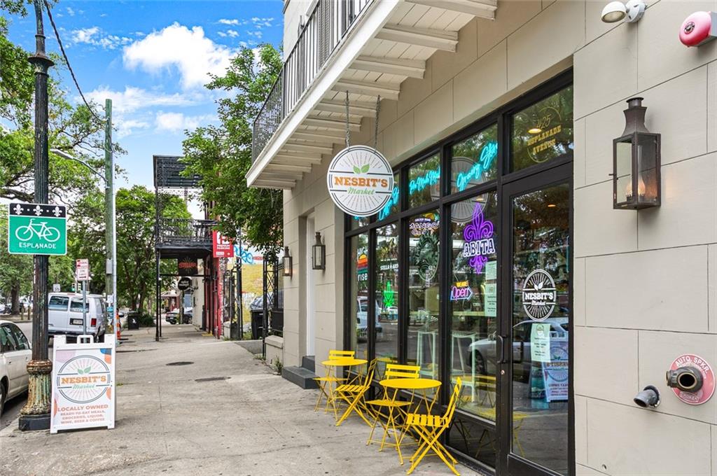 427 ESPLANADE Avenue 104