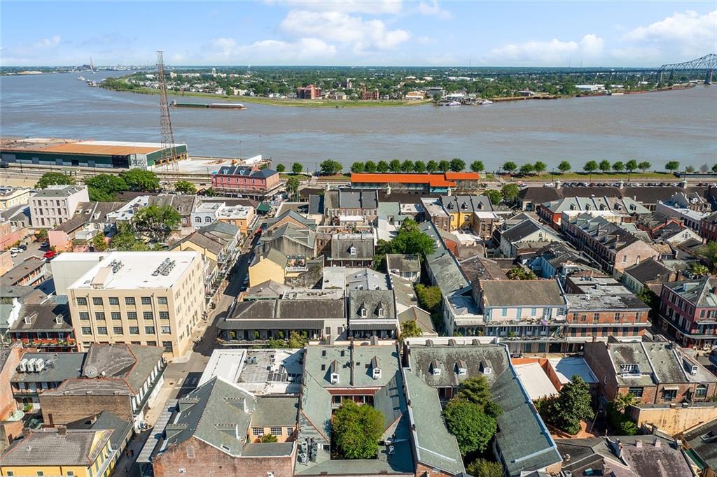 931 CHARTRES Street 13