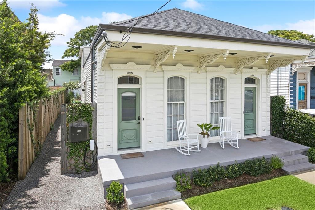 328 AMELIA Street
