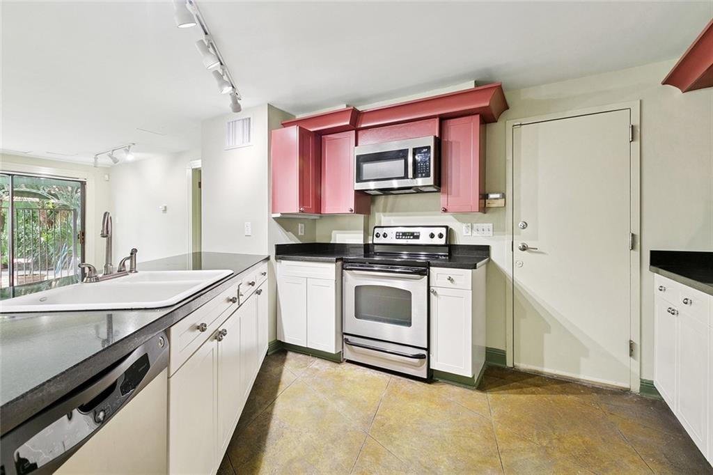 309 OPAL Street 1B