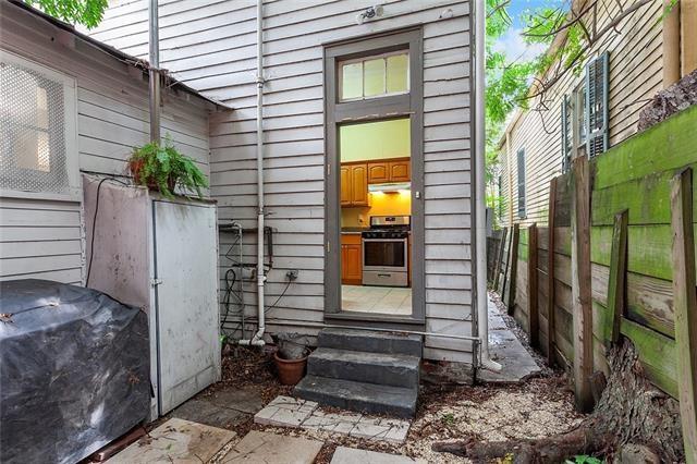 934 ST ANN Street