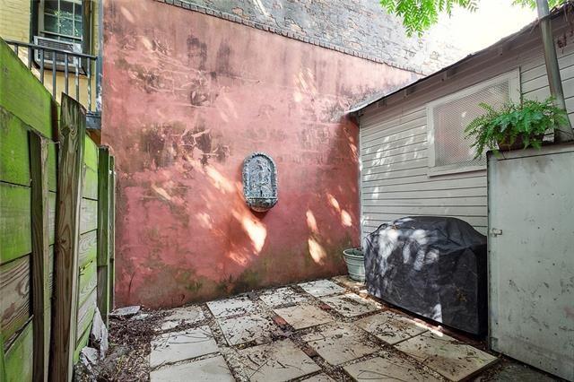 934 ST ANN Street