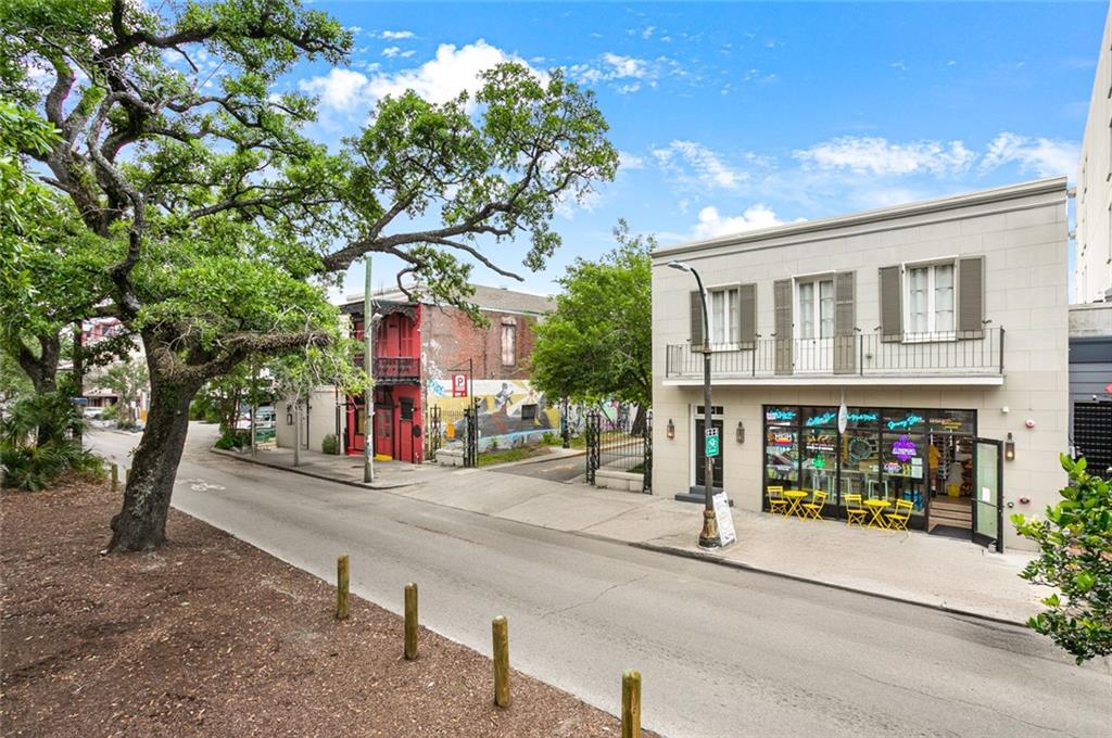 427 ESPLANADE Avenue 102