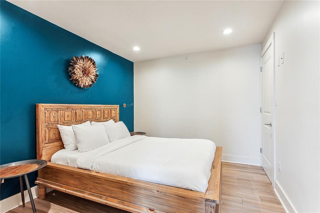 427 ESPLANADE Avenue 102