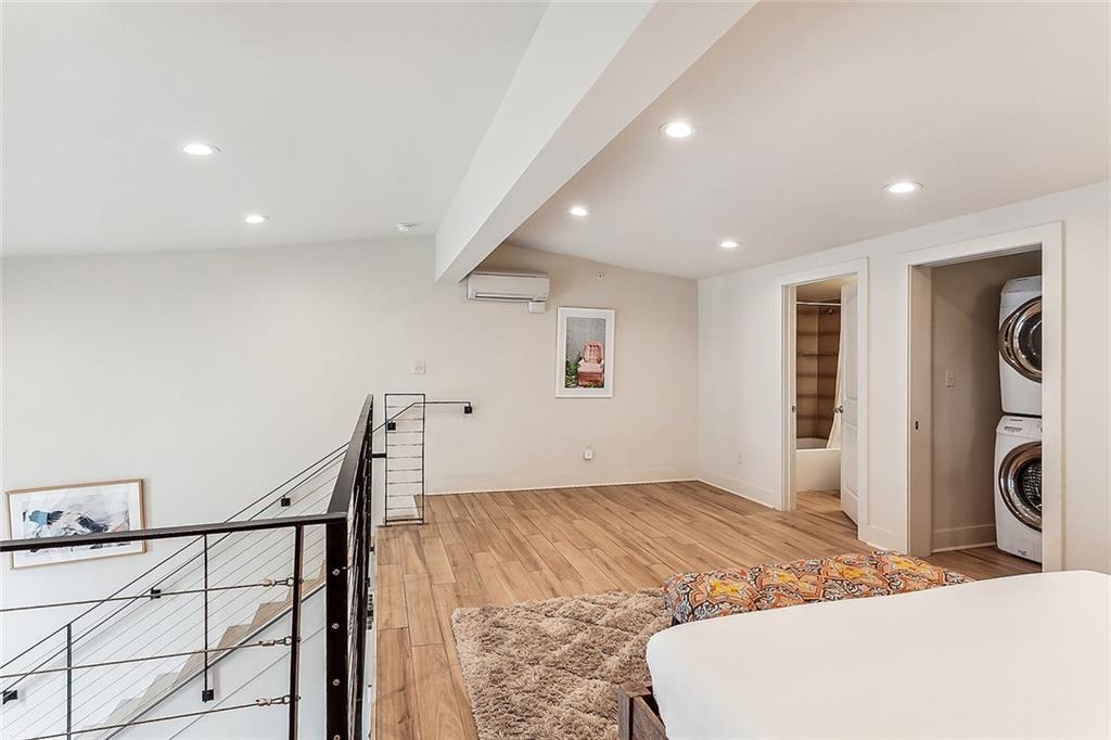 427 ESPLANADE Avenue 102