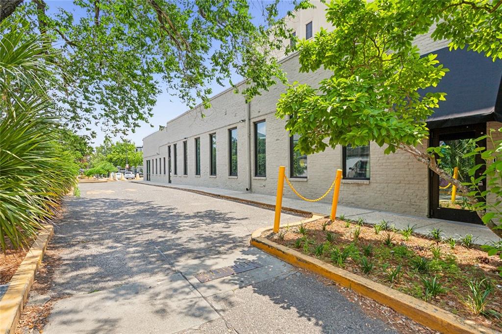 427 ESPLANADE Avenue 102