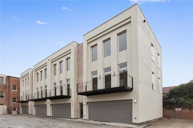 818 DAUPHINE Street TH100