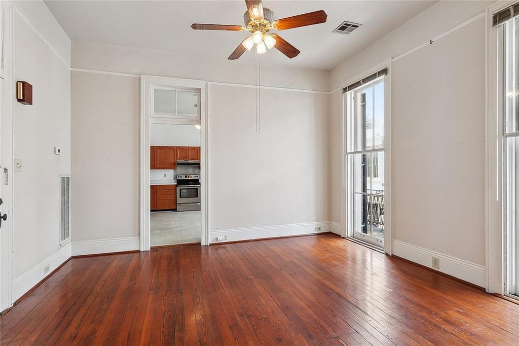 607 TOULOUSE Street 1-A