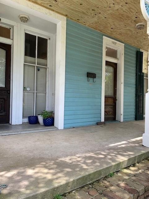 1027 SECOND Street