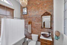 1109 ROYAL Street C