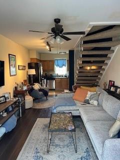 301 SEATTLE Street 11