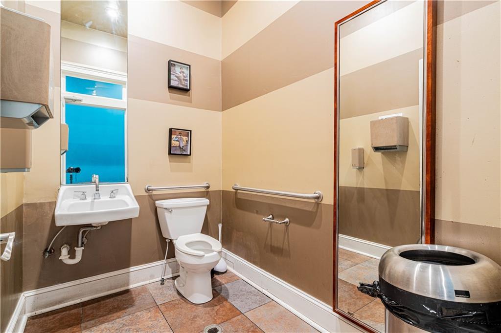 4729 MAGAZINE Street 4729