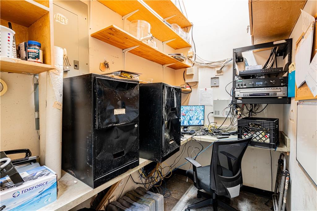 4729 MAGAZINE Street 4729