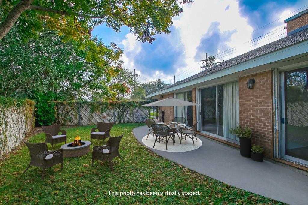 2133 ELLEN PARK Place