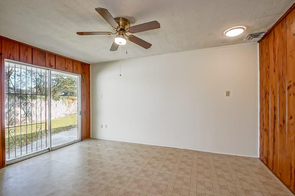 2133 ELLEN PARK Place
