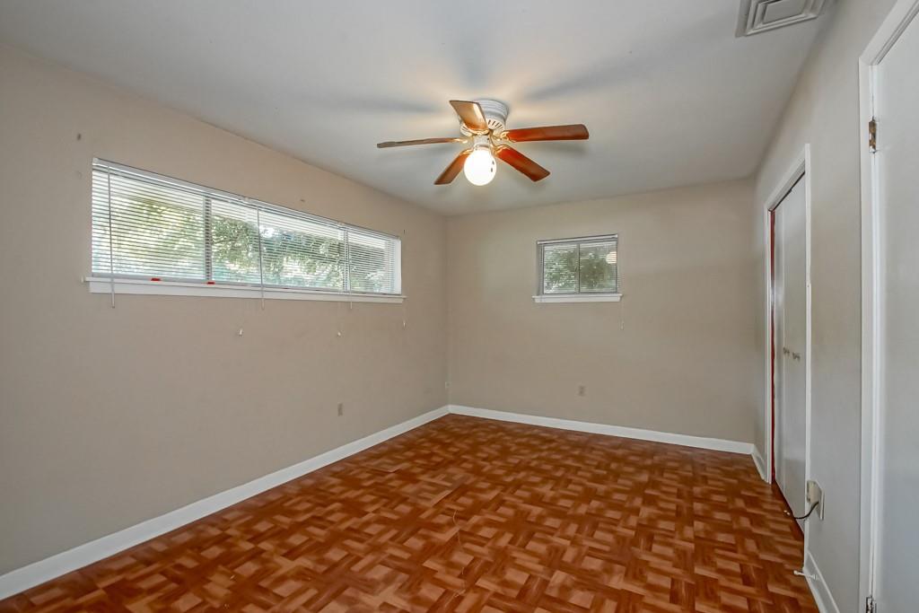 2133 ELLEN PARK Place