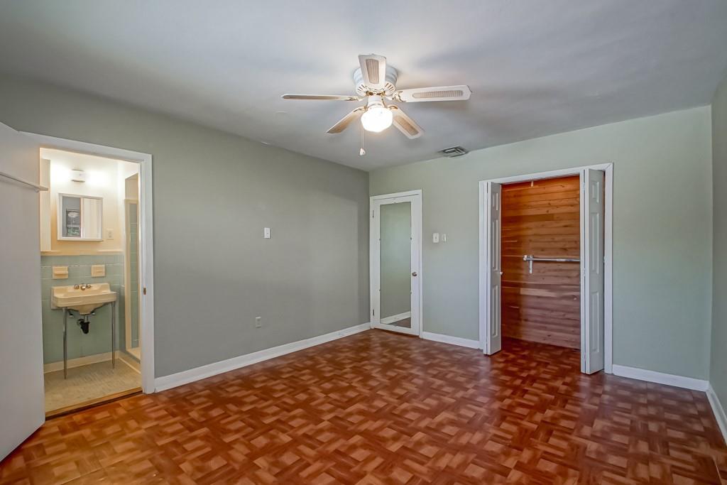 2133 ELLEN PARK Place