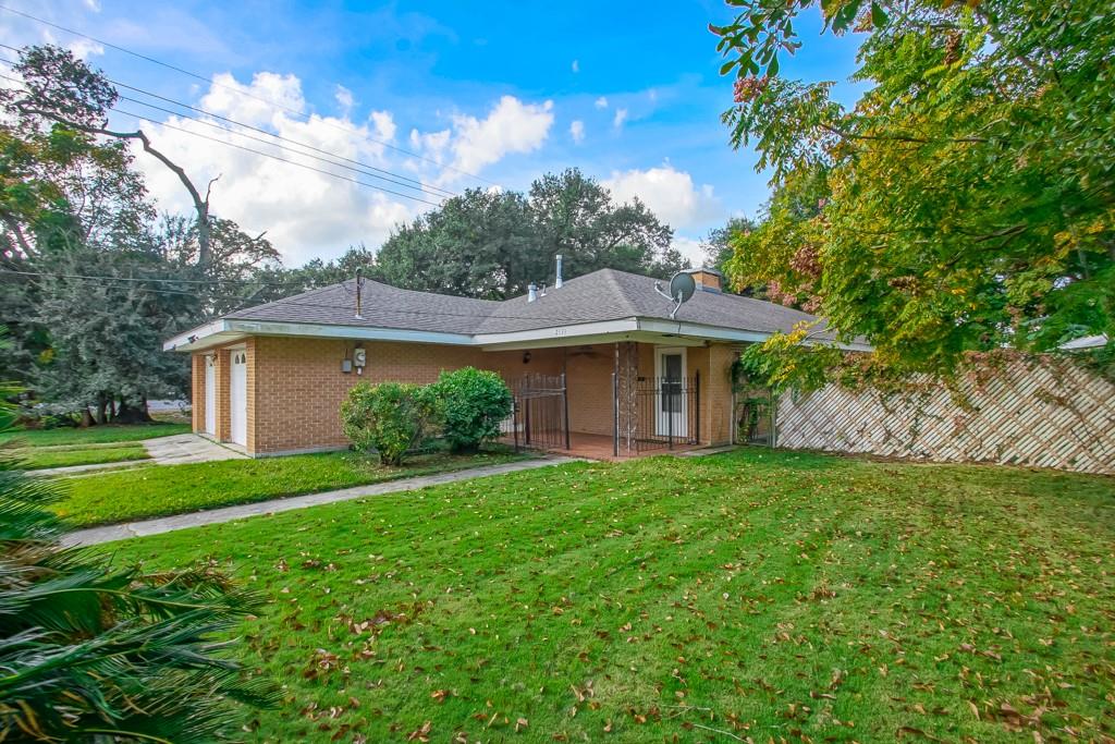 2133 ELLEN PARK Place