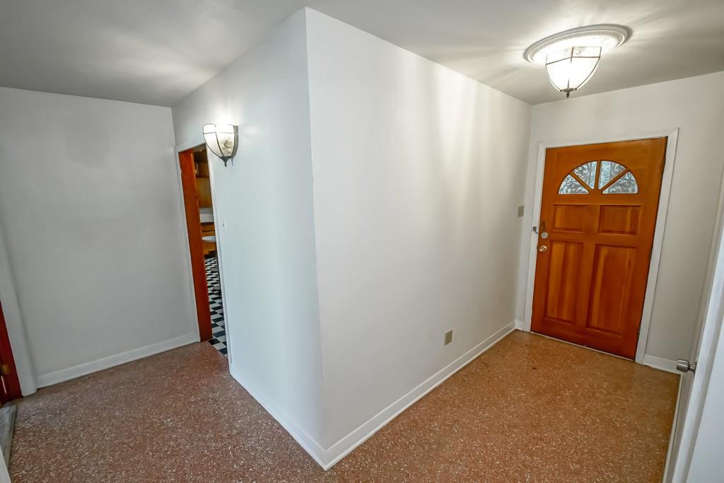 2133 ELLEN PARK Place