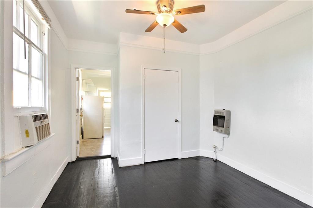 1808 LEONIDAS Street