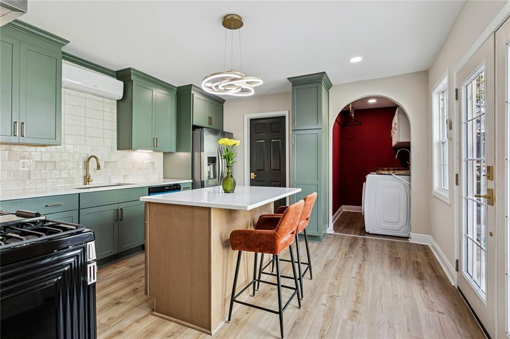 1324 CAMBRONNE Street 101