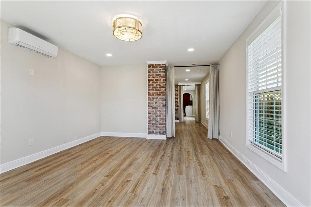 1324 CAMBRONNE Street 101