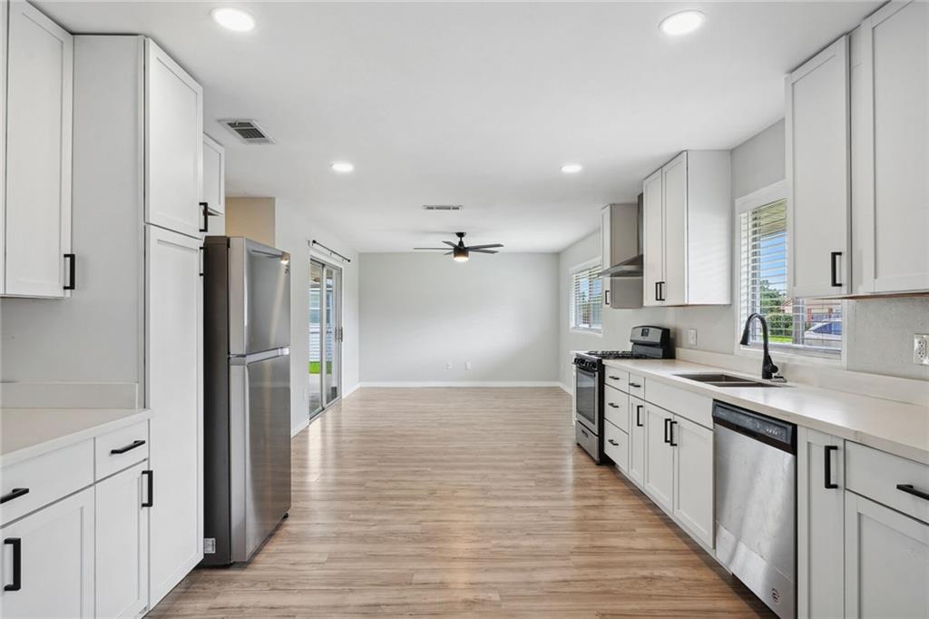 428 RUTH Drive