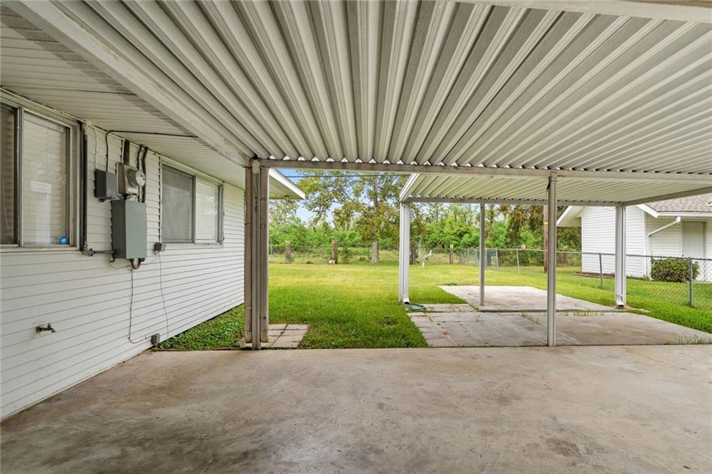 428 RUTH Drive