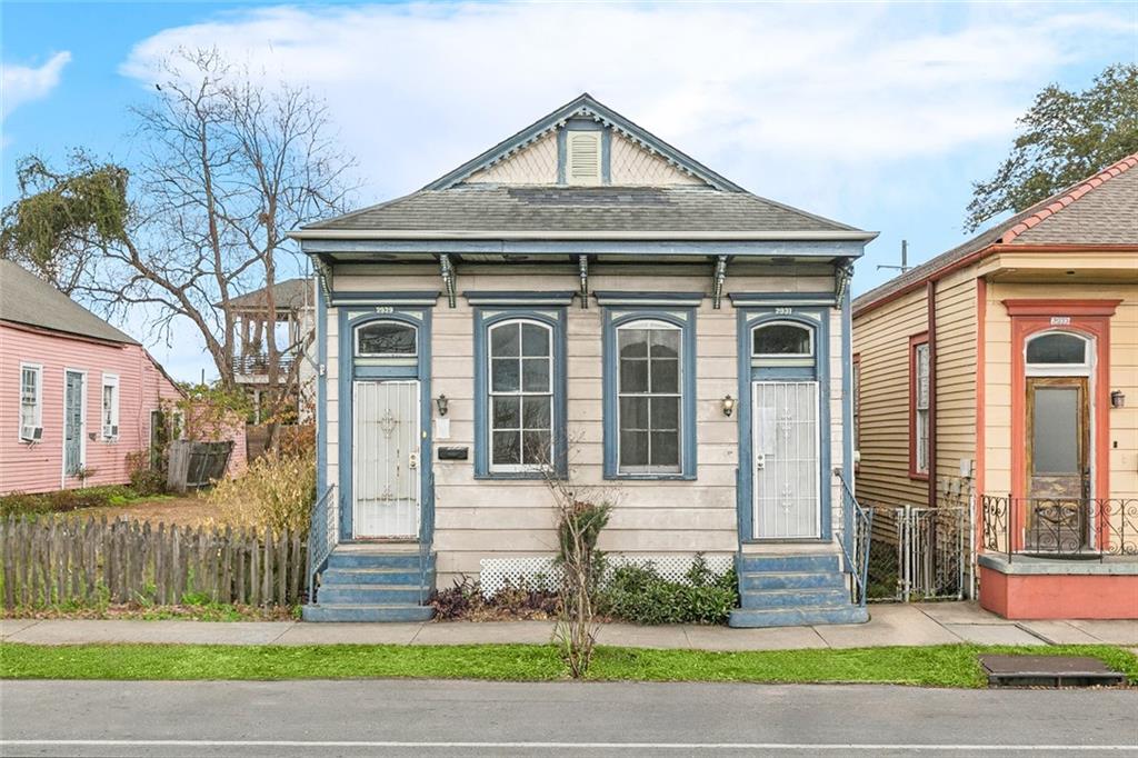 2929 SAINT CLAUDE Avenue