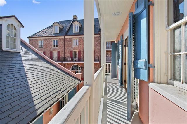 941-943 TOULOUSE Street