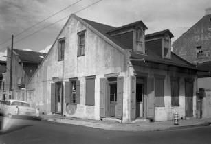 941-943 TOULOUSE Street