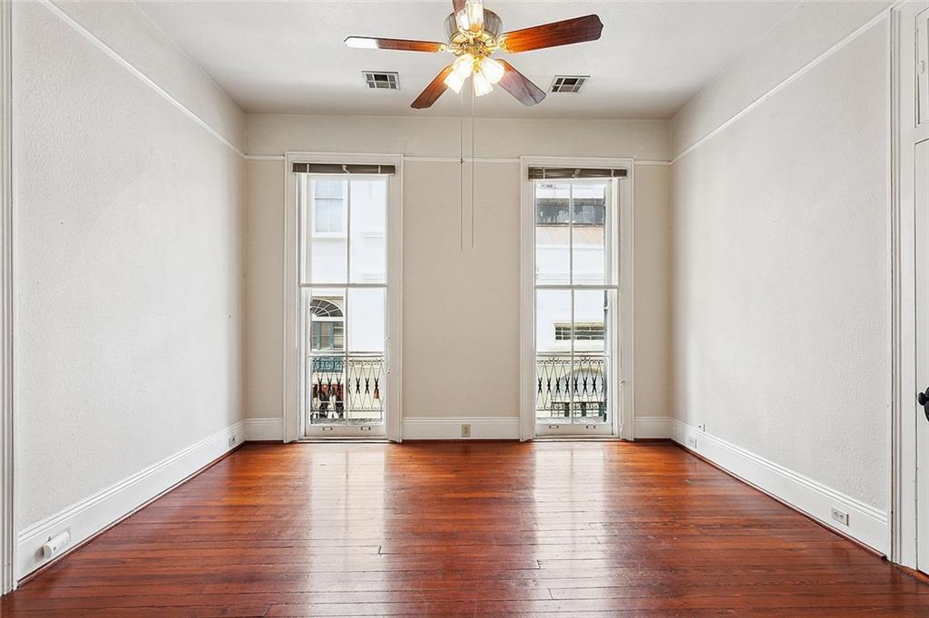 605-607 TOULOSE Street