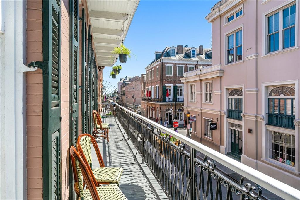 605-607 TOULOSE Street