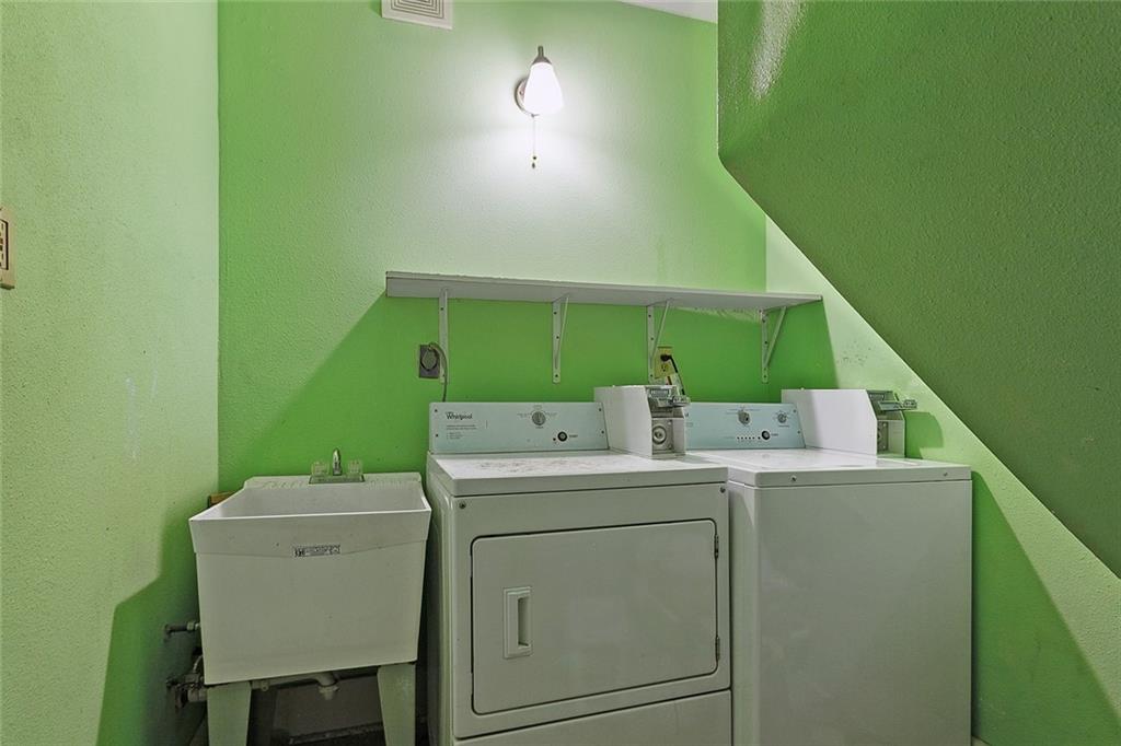 605-607 TOULOSE Street