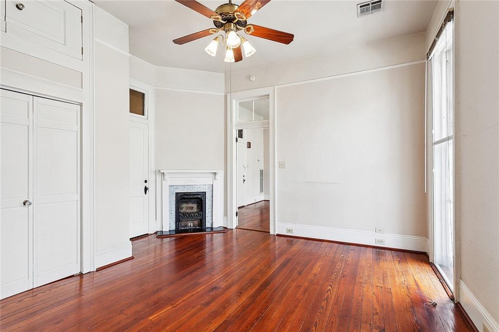 605-607 TOULOSE Street