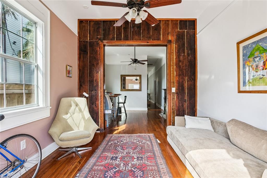 706-708 DESIRE Street