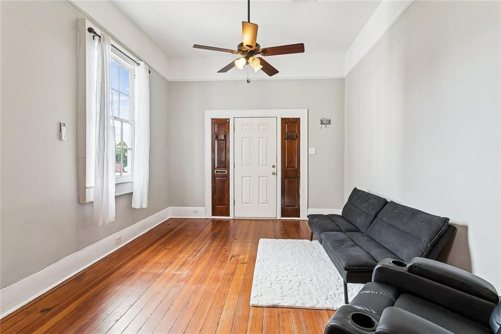 706-708 DESIRE Street