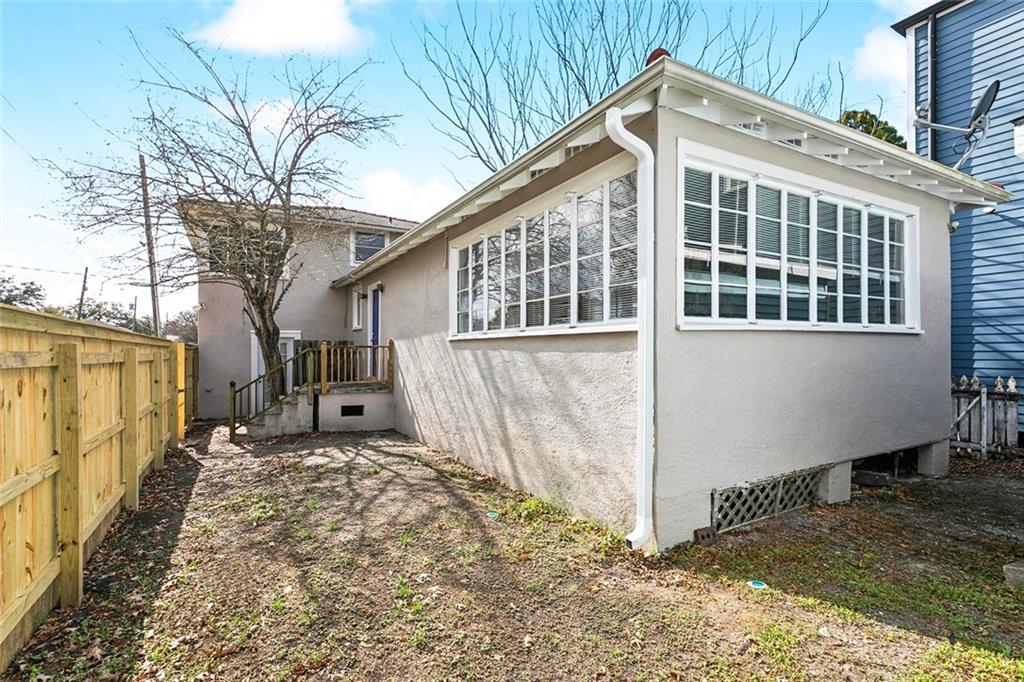 638 SEGUIN Street A