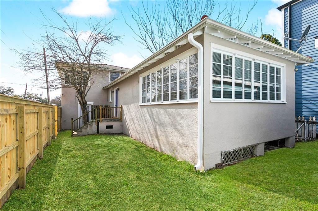 638 SEGUIN Street A