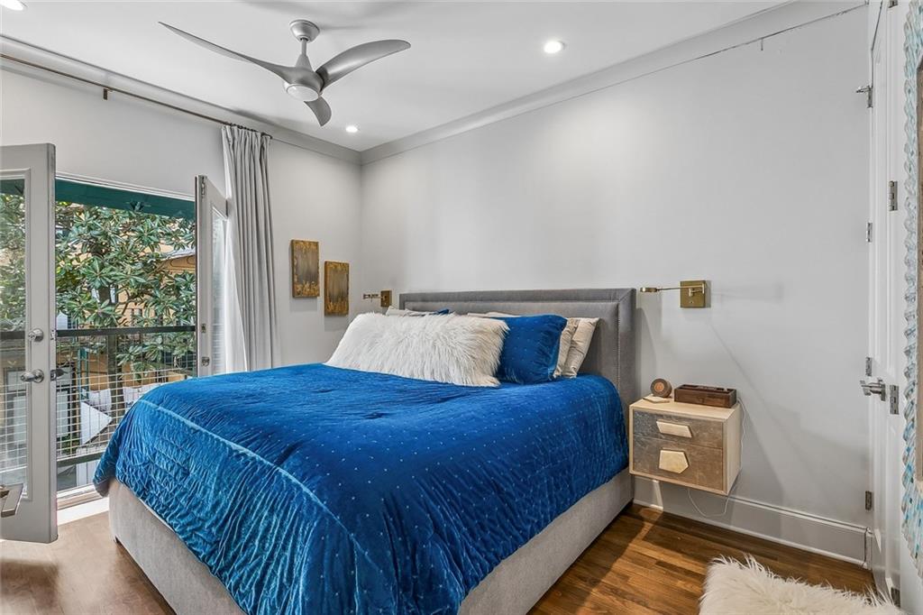 1201 CHARTRES Street 18