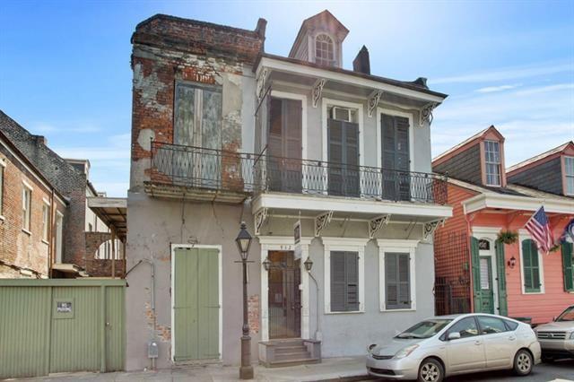 932 BOURBON Street 3