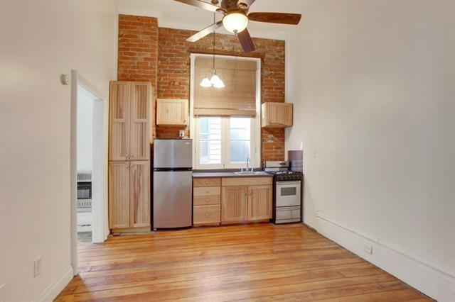 932 BOURBON Street 3