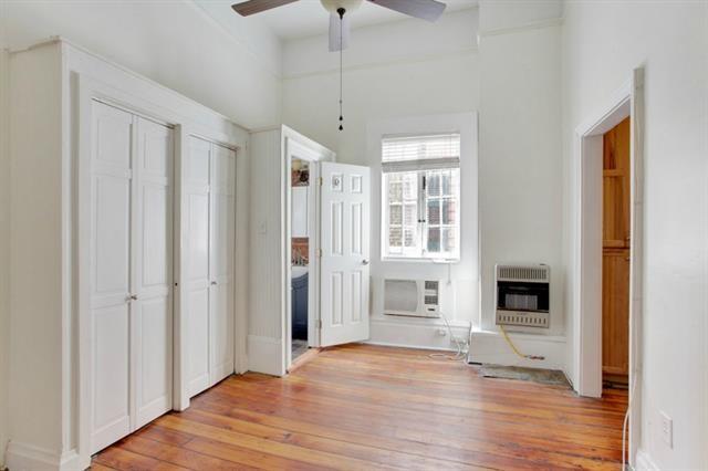 932 BOURBON Street 3