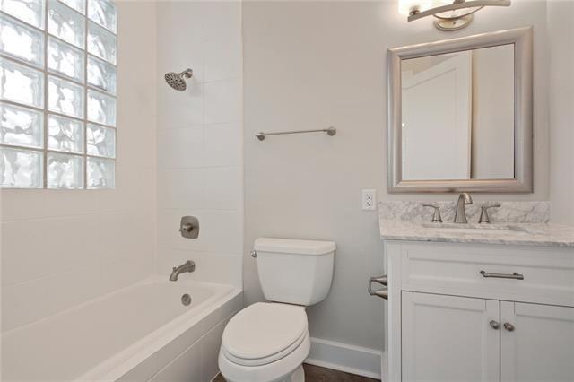4503 PRYTANIA Street E