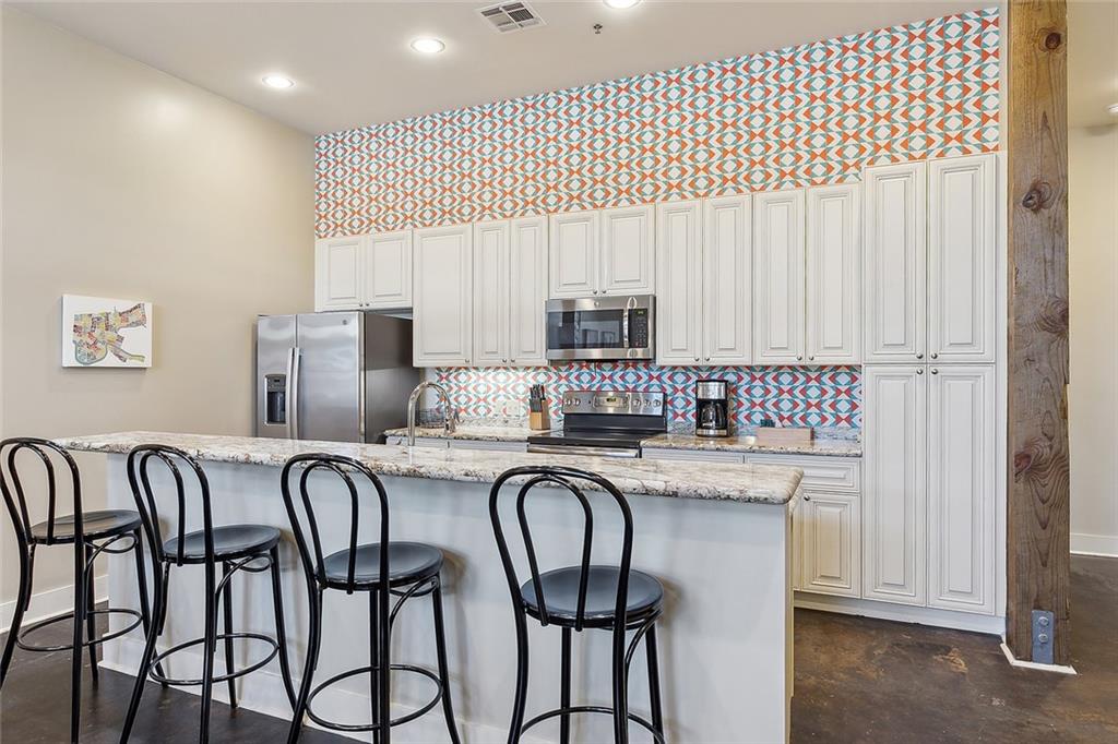 3308 BURGUNDY Street