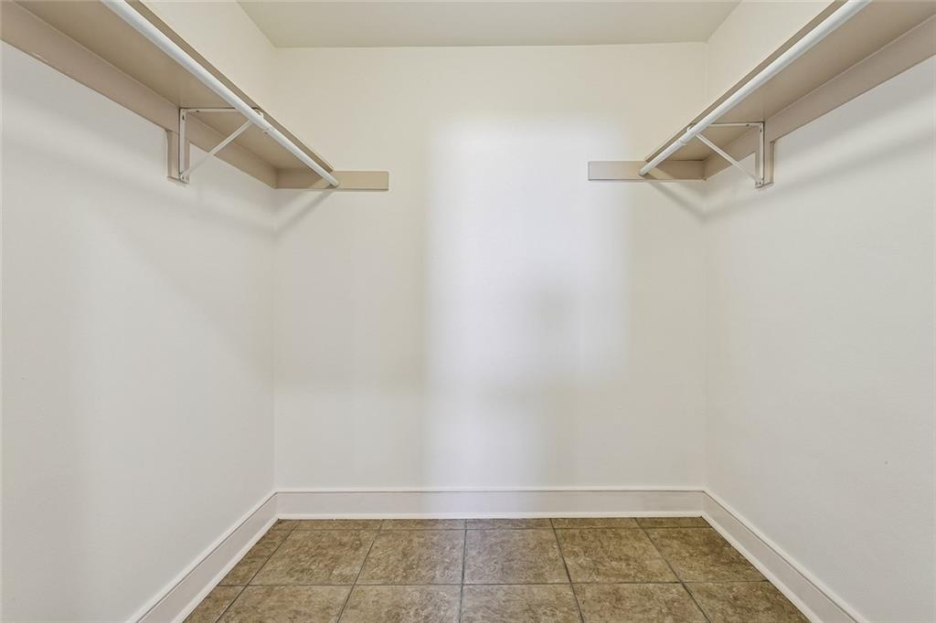 1221 DECATUR Street 302